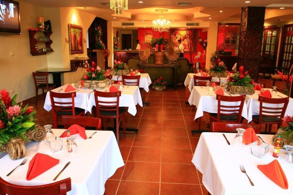 Boutique Hotel La Cordillera ซานเปโดร ซูลา ภายนอก รูปภาพ