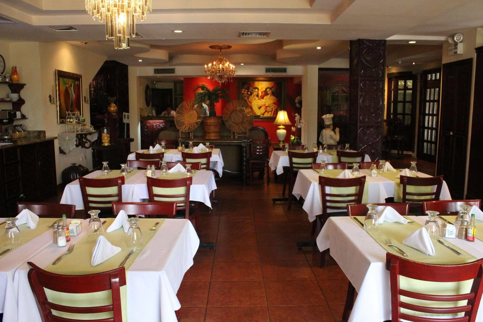 Boutique Hotel La Cordillera ซานเปโดร ซูลา ภายนอก รูปภาพ