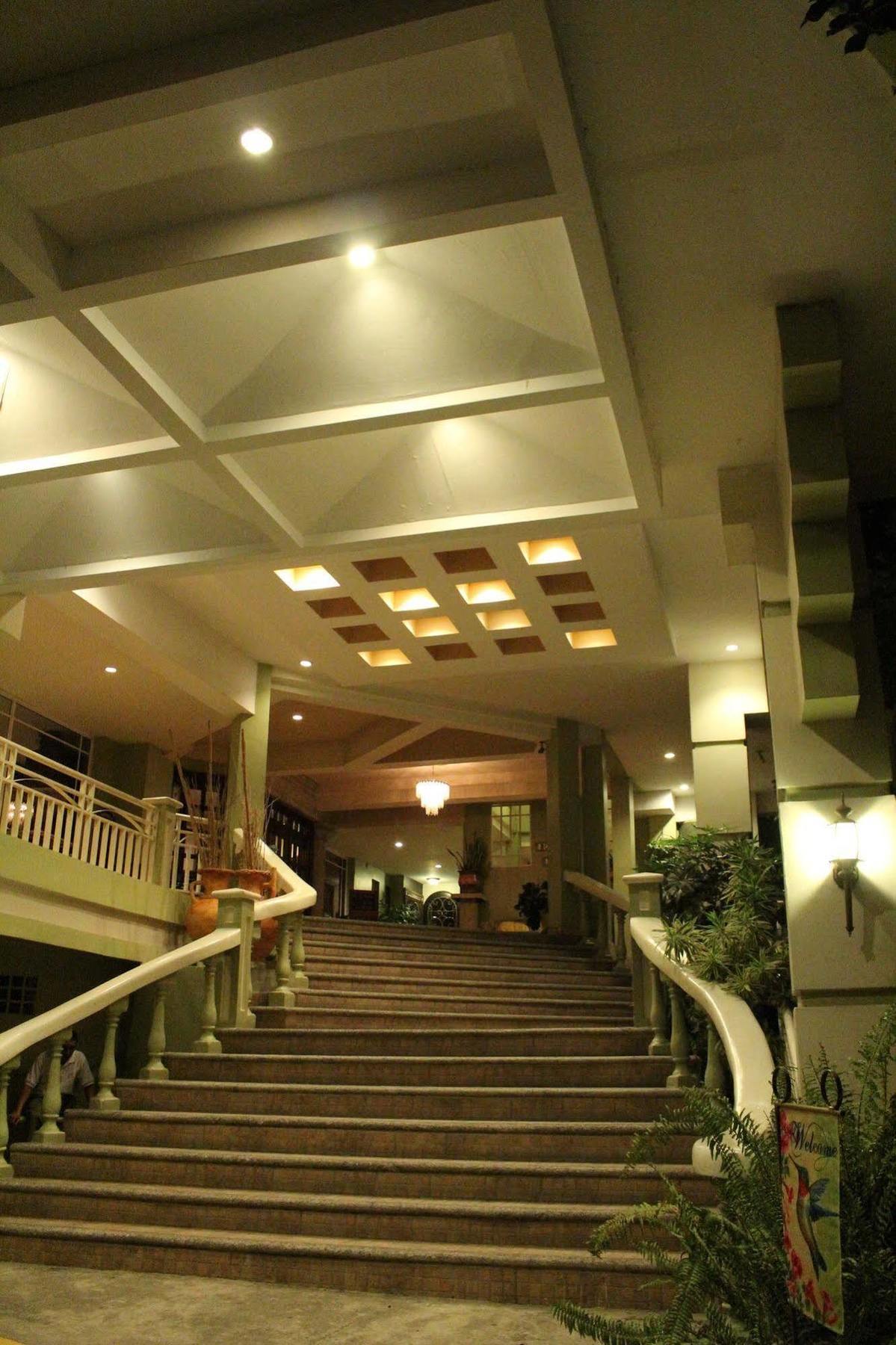 Boutique Hotel La Cordillera ซานเปโดร ซูลา ภายนอก รูปภาพ
