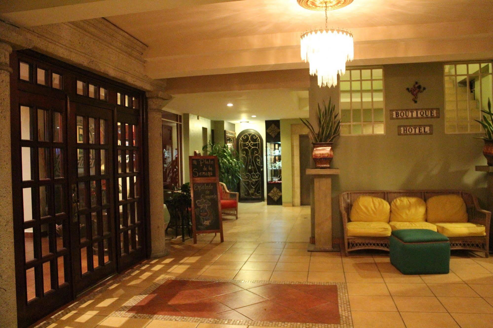 Boutique Hotel La Cordillera ซานเปโดร ซูลา ภายนอก รูปภาพ